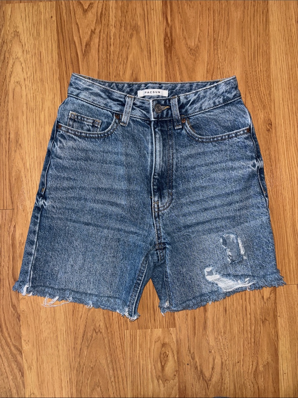 PacSun 90s boyfriend jean shorts light wash blue high waisted